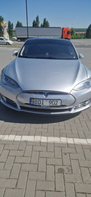 Tesla Model S 85 (2013) — Бесплатные путешествия и драйв! Тирасполь - изображение 2