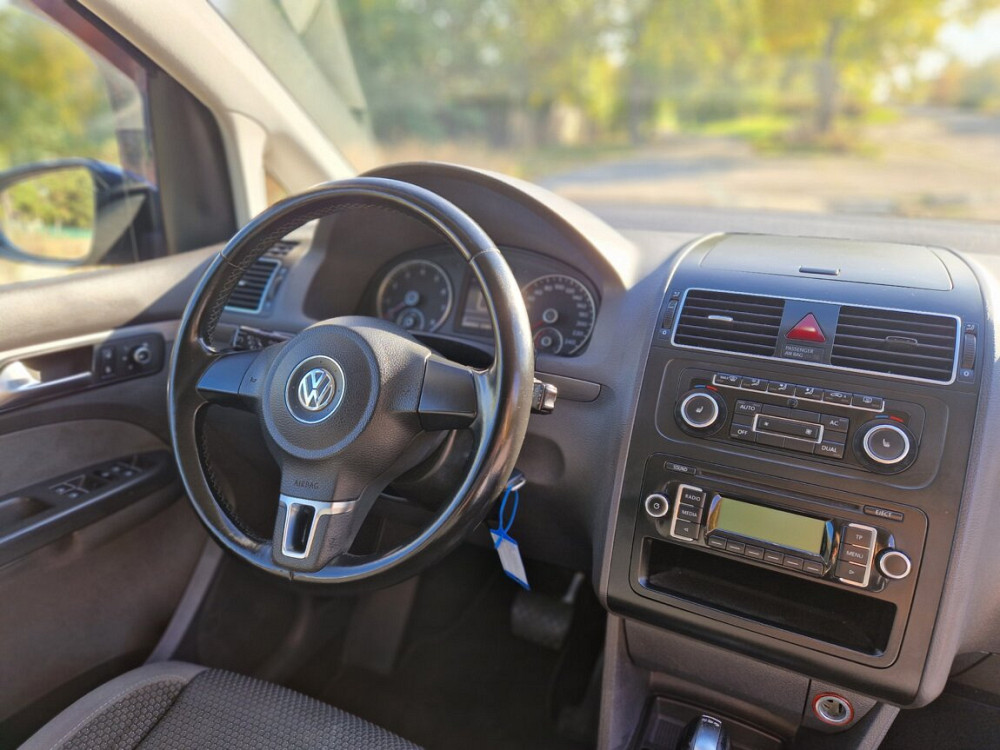 VW Touran 1.4CNG, DSG Бендеры - изображение 6