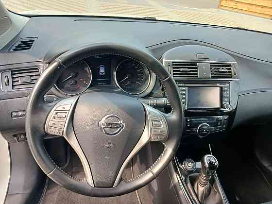 Nissan Pulsar Сороки