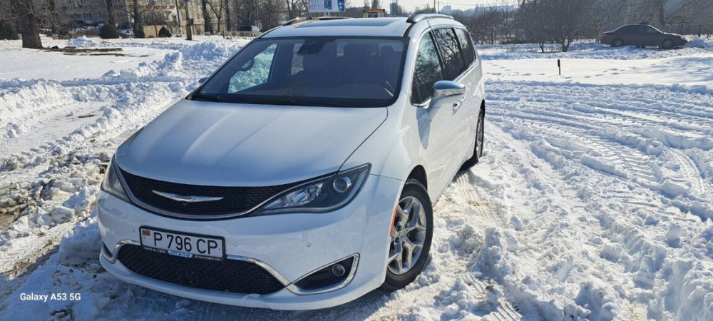 Chrysler Pacifica Limited Tiraspol - fotografie 8