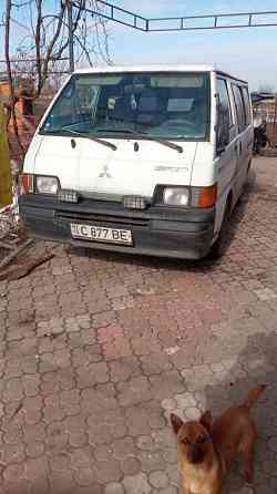 Mitsubishi L300 Slobozia