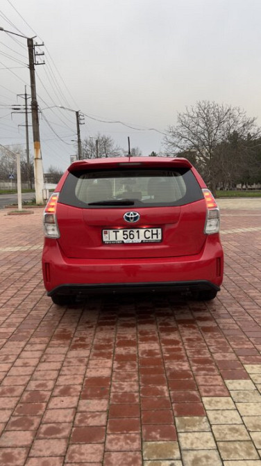 Продам Toyota Prius V 2015 год Tiraspol - fotografie 6