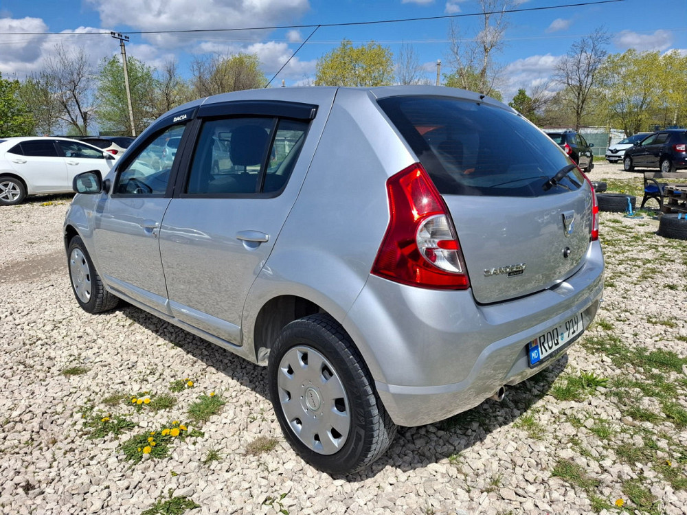 Dacia Sandero Кишинёв - изображение 2