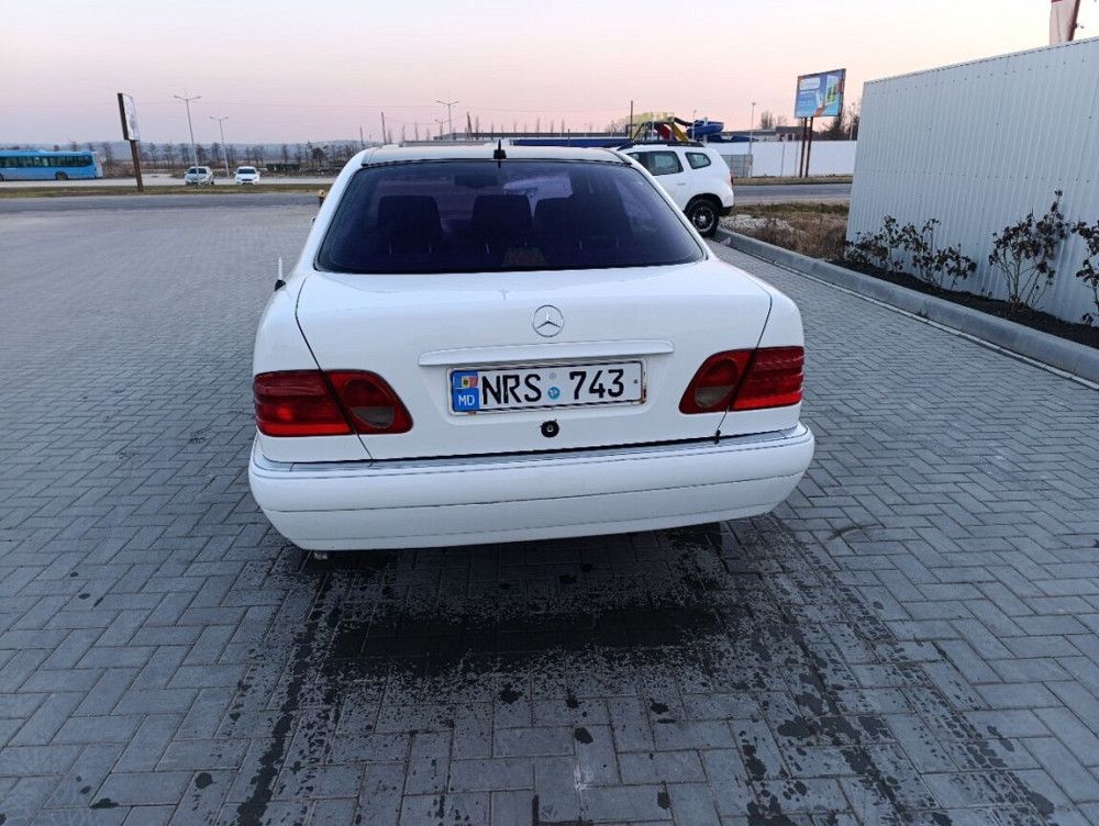Mercedes W210 Bălţi - fotografie 4