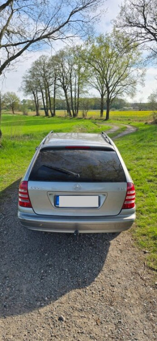 Mercedes c 220 (w203) 2006 год Bender - fotografie 8
