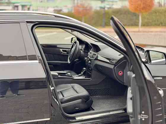 Mercedes E212, 2.2 дизель, 2010 год, нейтральные номера Tiraspol