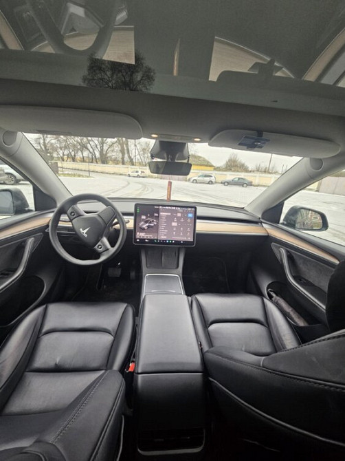 Tesla Model Y 24г. Bender - fotografie 6