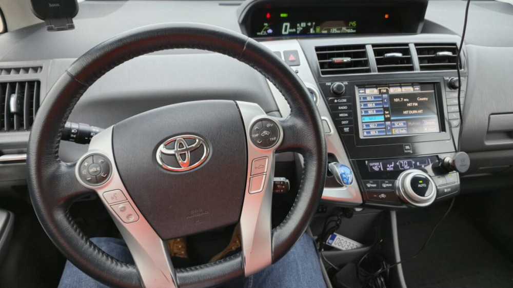Prius v 2012-максимальная комплектация! Кишинёв - изображение 7