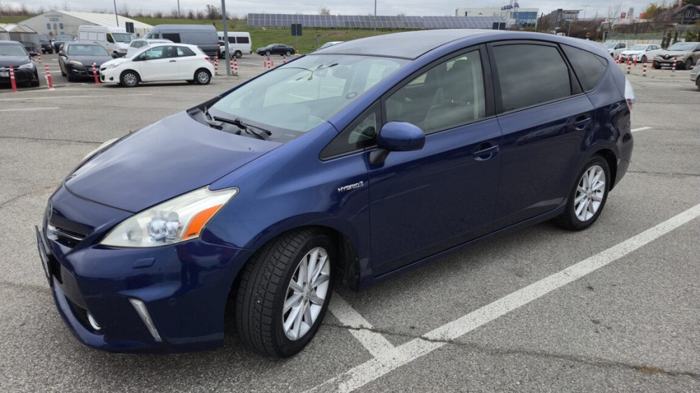 Prius v 2012-максимальная комплектация! Кишинёв - изображение 1