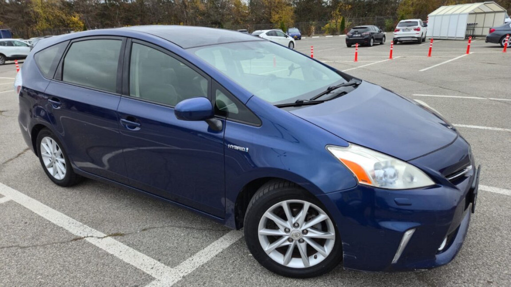 Prius v 2012-максимальная комплектация! Кишинёв - изображение 3