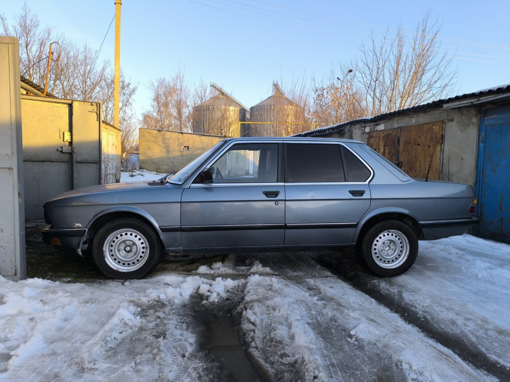 Продам "ретро" BMW-520i Кишинёв - изображение 9