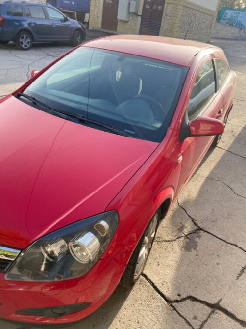 Opel Astra GTC 1.4 2007 155тыс. родного пробега Chişinău - fotografie 1