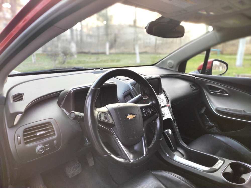 Chevrolet Volt. Машина очень комфортная и экономичная Бендеры - изображение 9