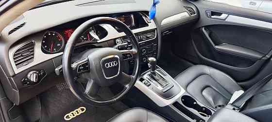 Audi A4 2012 2.0 бензин автомат Бендеры