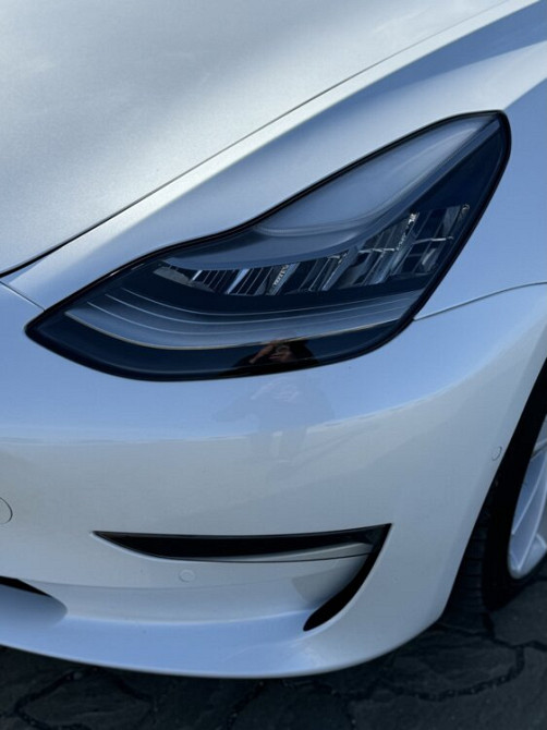 Tesla model 3 Bender - fotografie 4