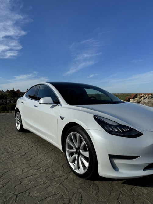 Tesla model 3 Bender - fotografie 2
