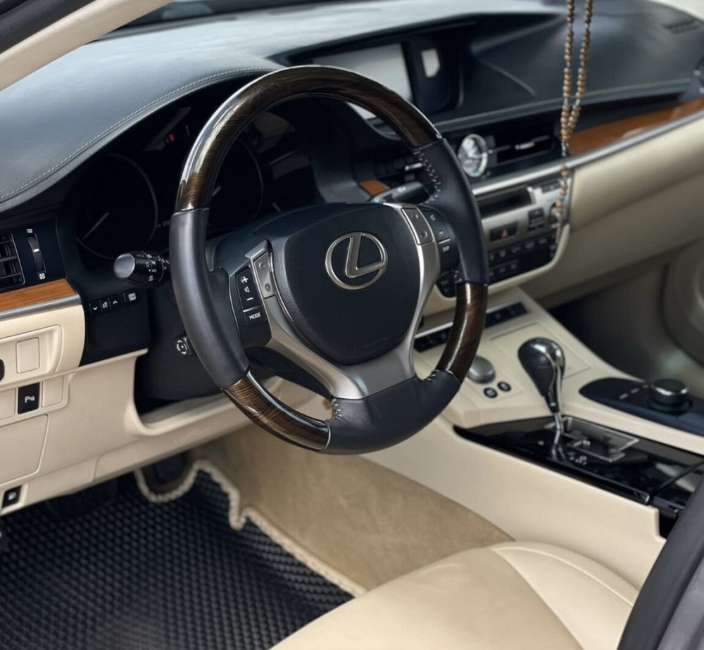 Продам LEXUS ES300h 2013 Tiraspol - fotografie 6