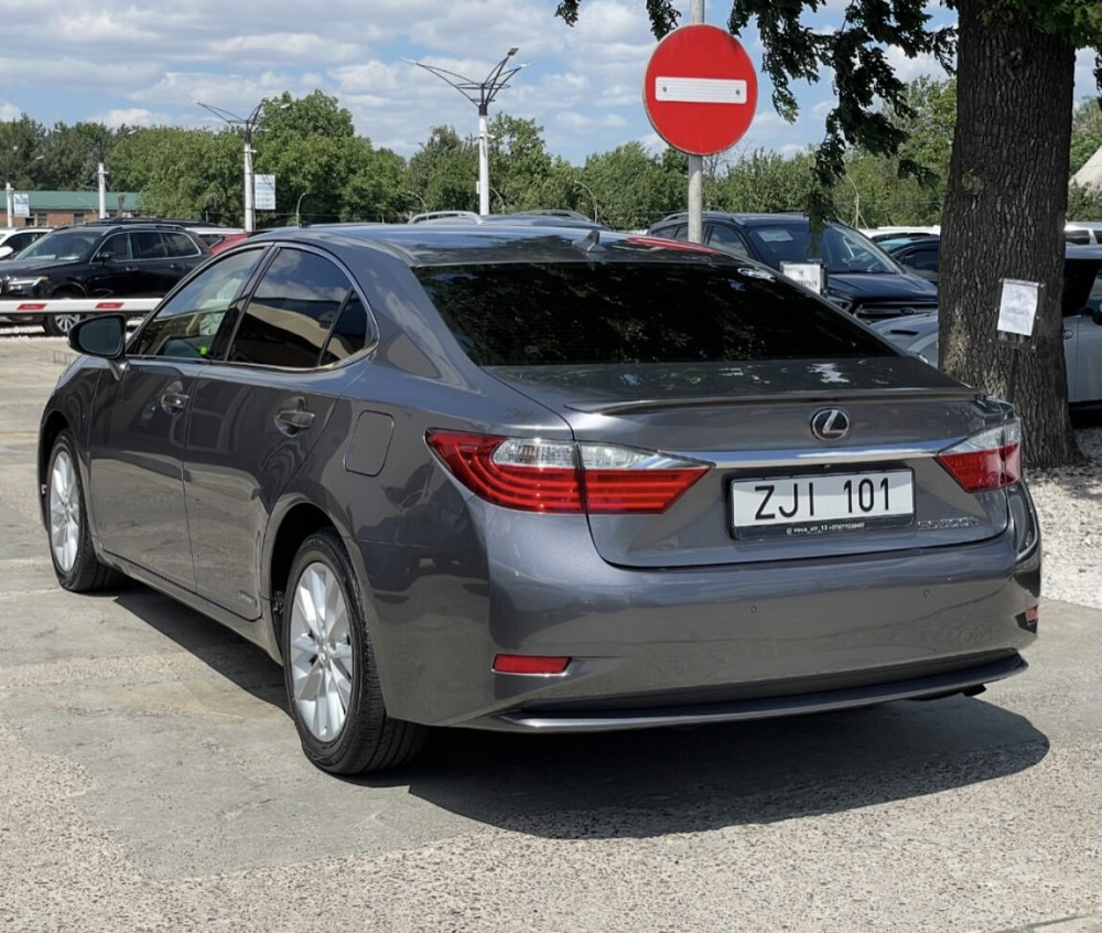 Продам LEXUS ES300h 2013 Tiraspol - fotografie 2