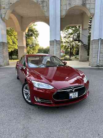 Tesla Model S 85 КВТ Тирасполь