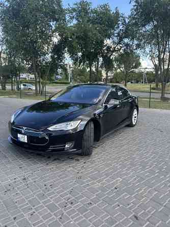 ПРОДАМ Tesla medel s85 Tiraspol