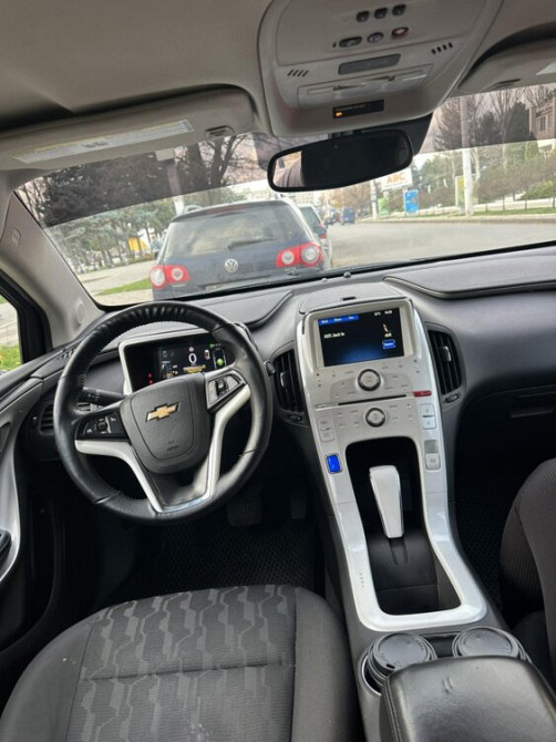 Chevrolet Volt 2011г. 1.4 гибрид / плагин Tiraspol - fotografie 3