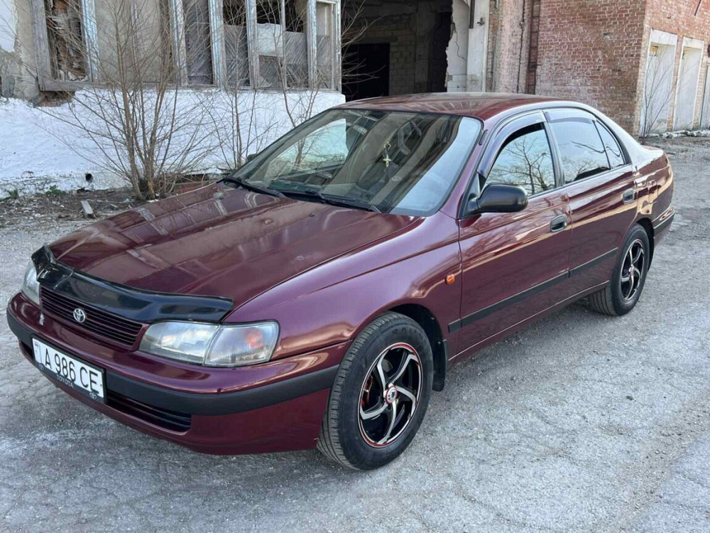 TOYOTA CARINA -E 2500 $ Бендеры - изображение 1