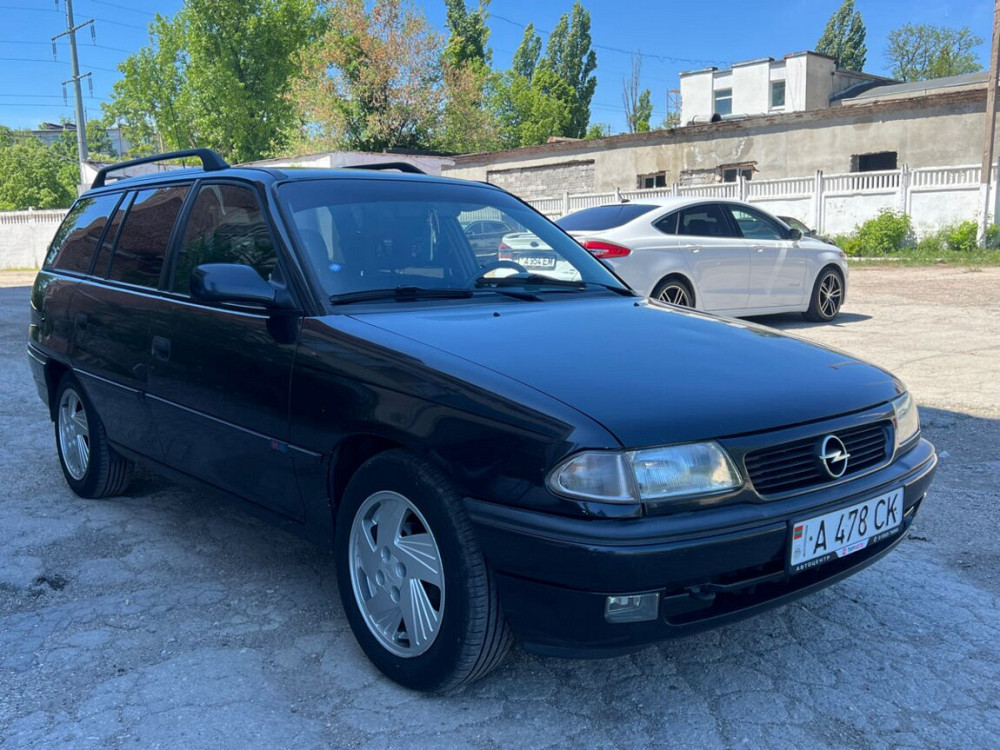 Opel Astra 1997 1.6 бензин АВТОМАТ. 1.550$. Bender - fotografie 2