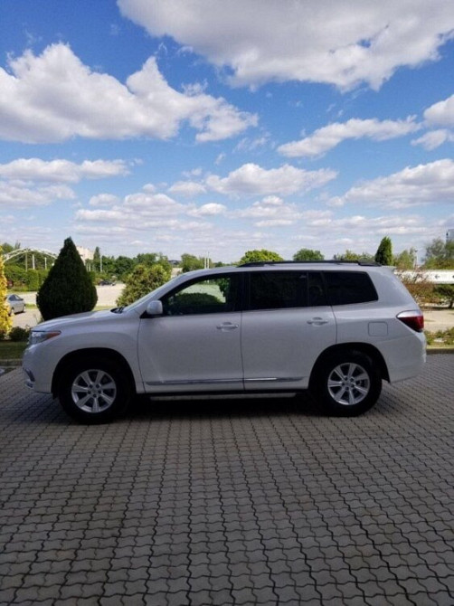 Toyota Highlander 2011 год МД-номера 2,7 бензин-пропан 7 мест Тирасполь - изображение 4