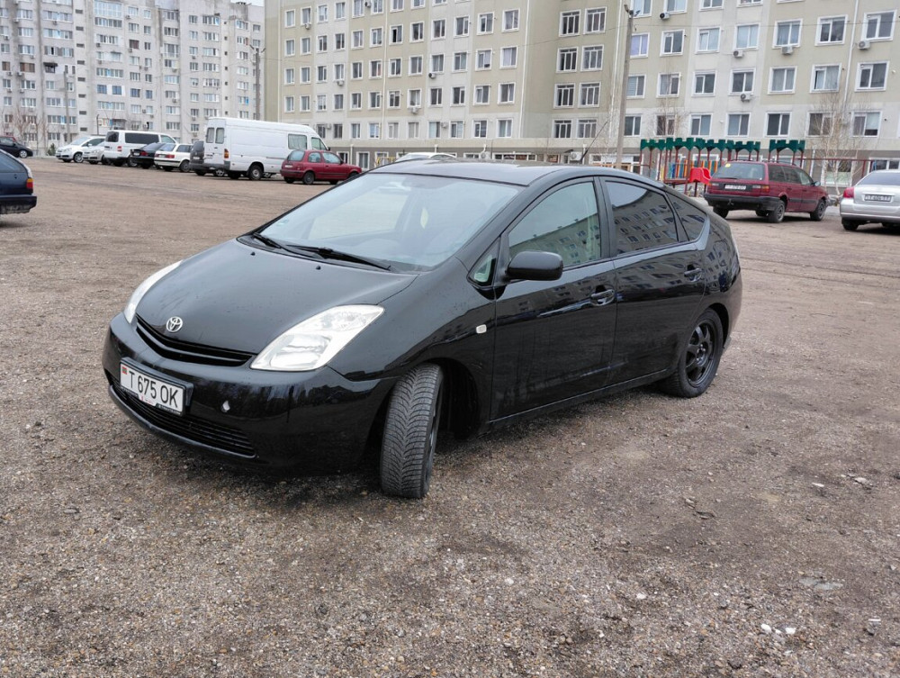 Продам Toyota Prius 2005 года. Тирасполь - изображение 2