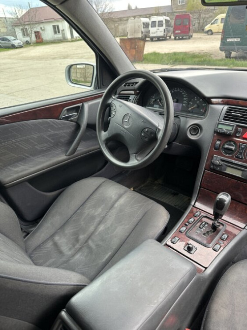 Продам Mercedes-Benz W210 рестайлинг 2002 год • 2.2 CDI Тирасполь - изображение 10