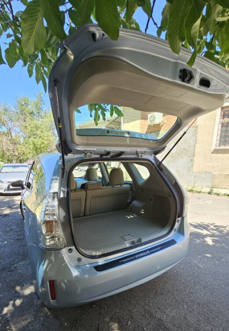 Toyota Prius V Tiraspol - fotografie 3