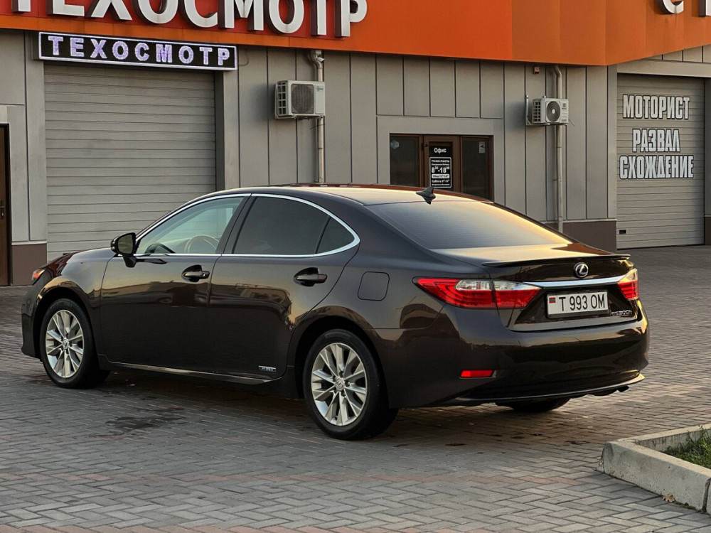 Lexus ES300h • 2.5 Hybrid • 2014 год • Автокредит Tiraspol - fotografie 7