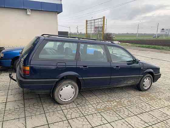 Продам Фольксваген Пассат Б3.1.8 бензин 1988г Tiraspol