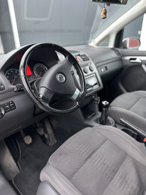 VW TOURAN Слободзея - изображение 6