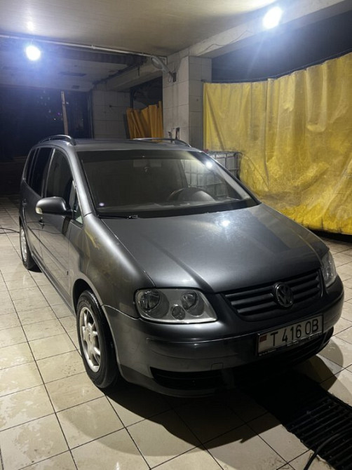 Продам Volkswagen Touran 1.6 бензин-газ метан Тирасполь - изображение 1