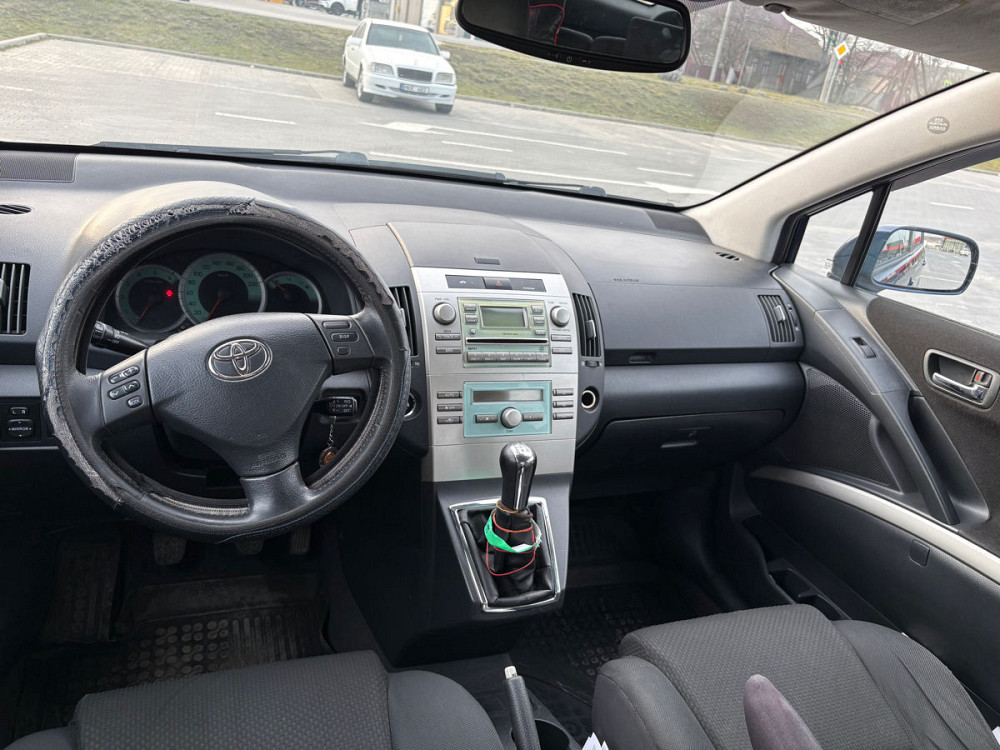 Toyota Corolla Verso Кишинёв - изображение 5