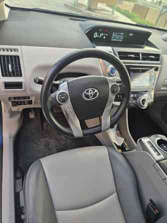 Toyota Prius V Рыбница