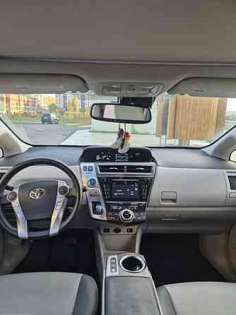 Toyota Prius V Рыбница