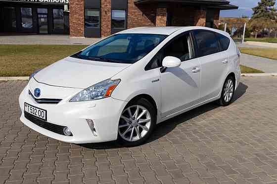 Toyota Prius V 2012, бензин, хорошая комплектация Tiraspol