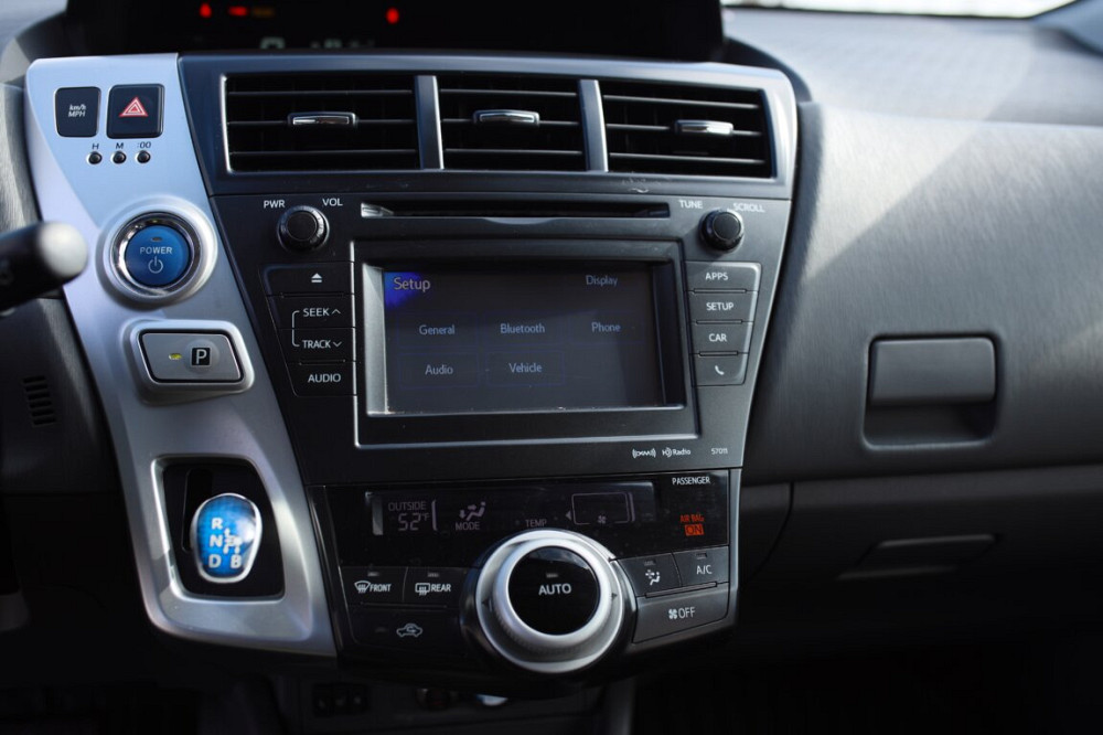 Toyota Prius V 2012, бензин, хорошая комплектация Тирасполь - изображение 9