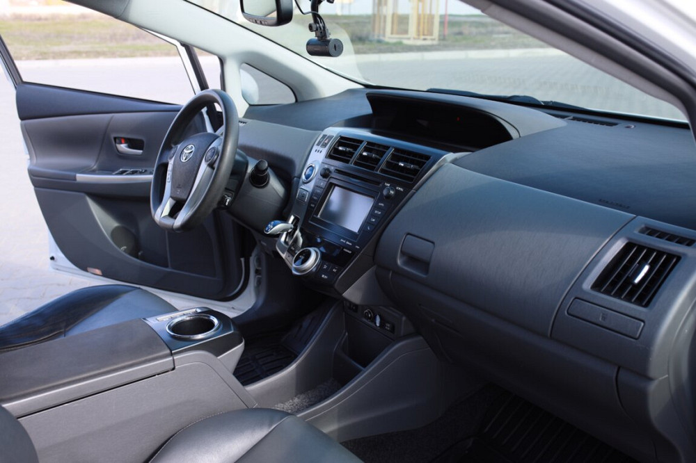 Toyota Prius V 2012, бензин, хорошая комплектация Тирасполь - изображение 7