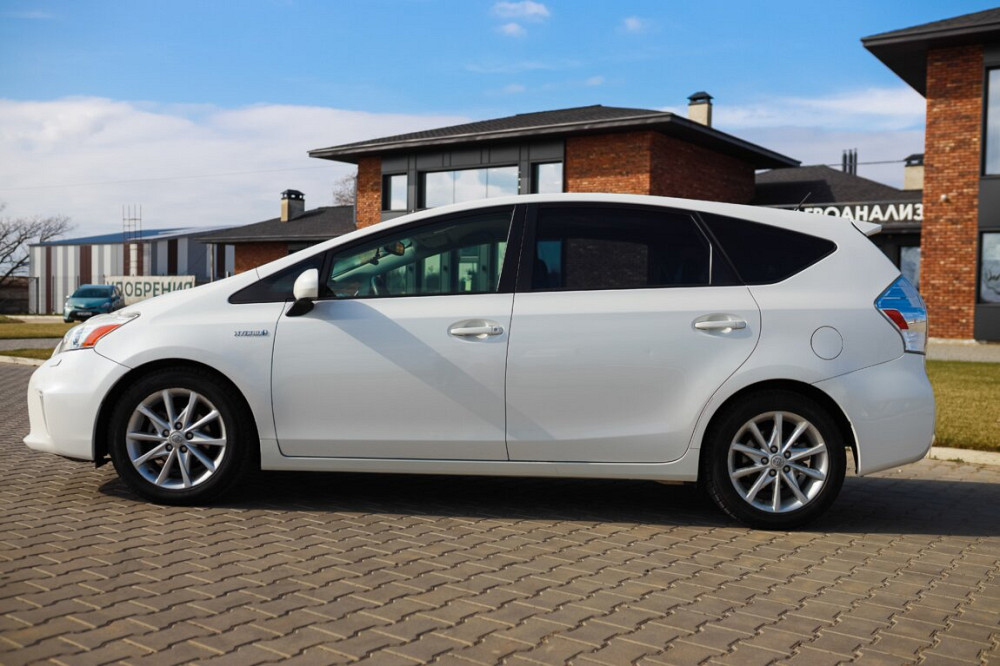 Toyota Prius V 2012, бензин, хорошая комплектация Тирасполь - изображение 3