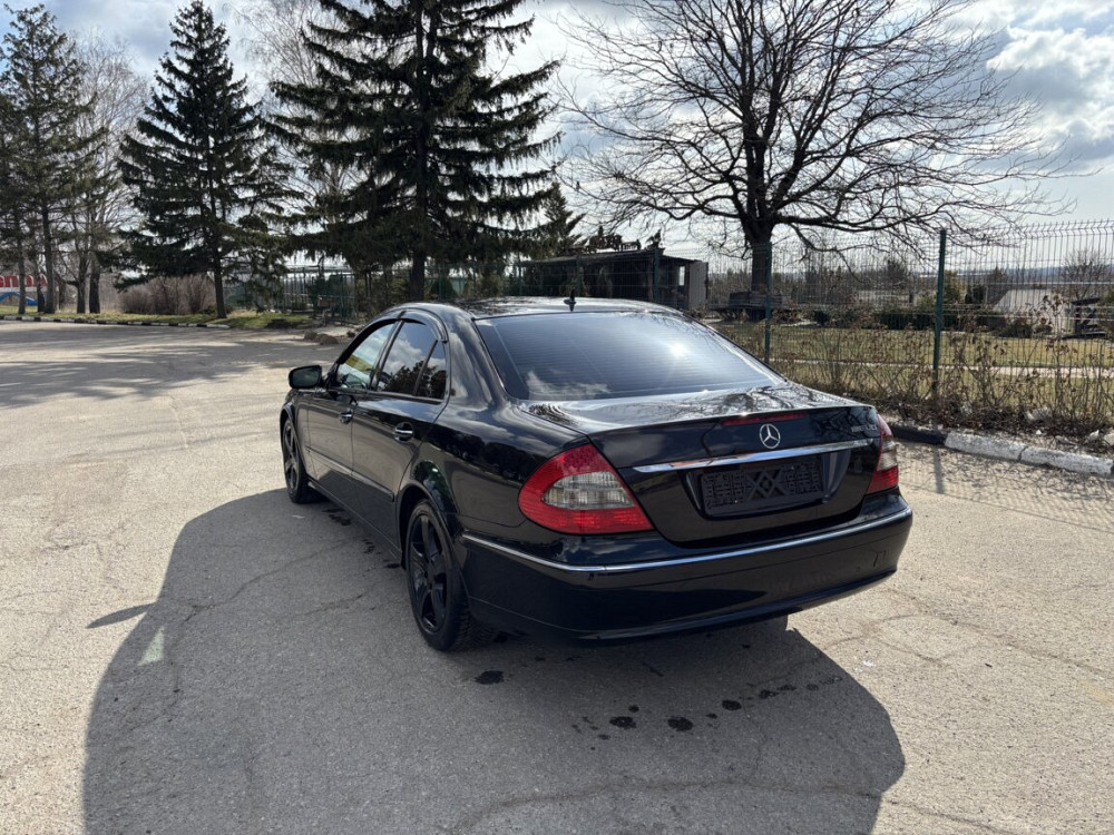Mercedes E 280 Tiraspol - fotografie 4