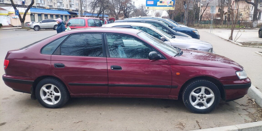 Продам надежный автомобильToyota Carina E, хетчбэк, 1995 года, Бендеры - изображение 1