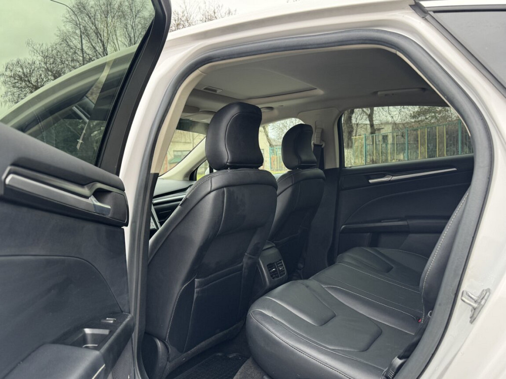 Ford Fusion Bender - fotografie 7