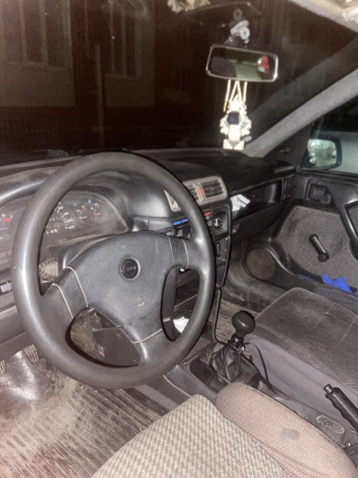 Opel Vectra A 2.0 Бениз-Газ Метан Tiraspol - fotografie 4