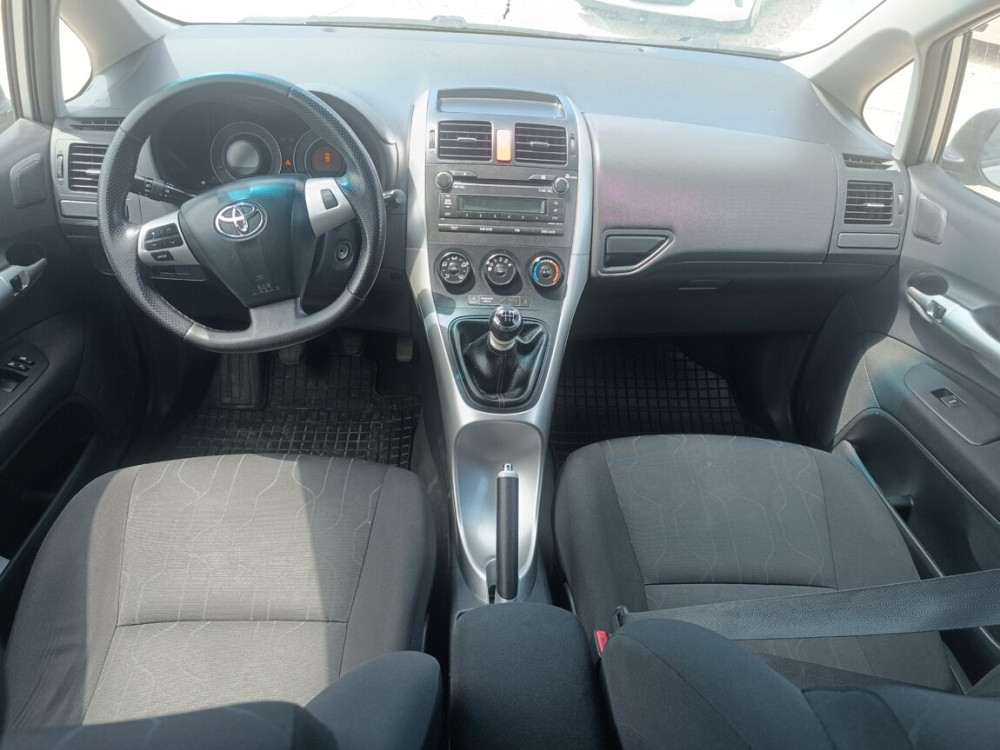 Toyota auris Tiraspol - fotografie 2