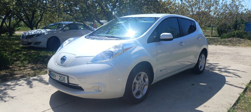 NISSAN LEAF Tiraspol - fotografie 3