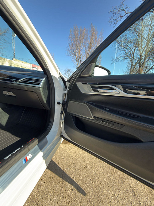 BMW 7 Series Chişinău - fotografie 9
