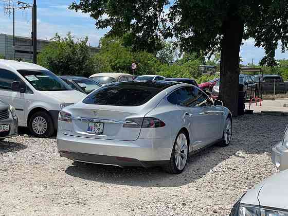 Tesla Model S Signature (Доступен в Автокредит) Tiraspol